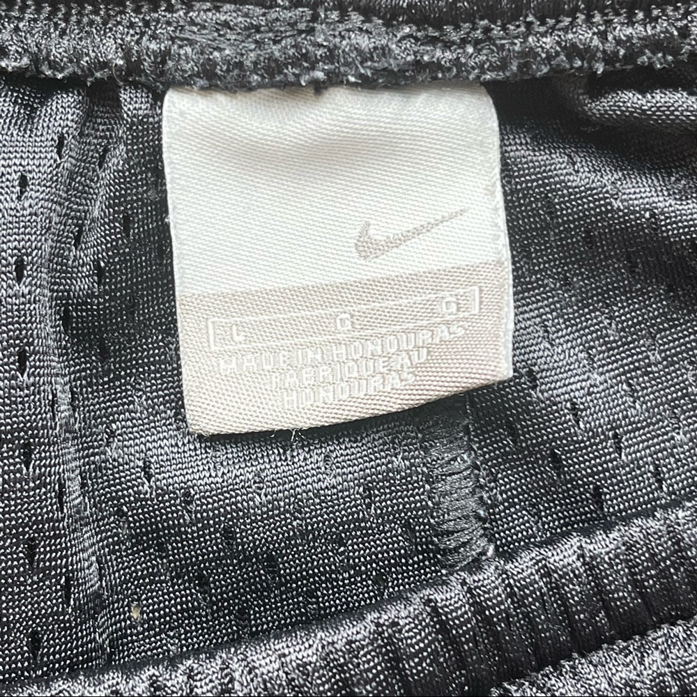 Nike Basketball Shorts - Picture 4 of 11